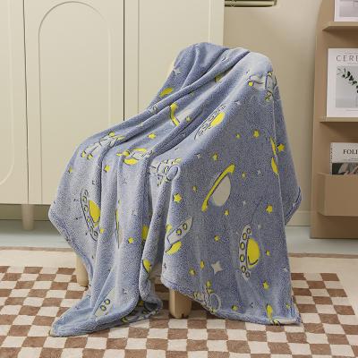 China PORTABLE Hot Selling Luminous Fleece Children's Blanket 127 x 152 cm Super Soft Blanket Glows in the Dark for Boys and Girls for sale