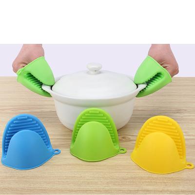 China Printed Safety BBQ Heat Resistant Gloves Grill Gloves/Silicone Oven Glove/Silicone Pot Holder for sale