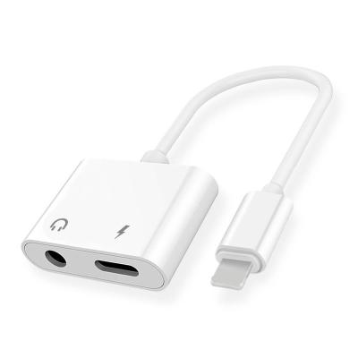 China Mobile Phone Listen Music and Data Sync Adapter Charging High Quality Audio Cable iPhone X Adapter Audio Splitter for sale