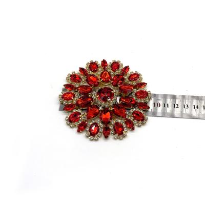 China Handmade Crystal Red Rhinestone Flower Rhinestone Applique Trim Flatback For Lady Dress Sew On for sale