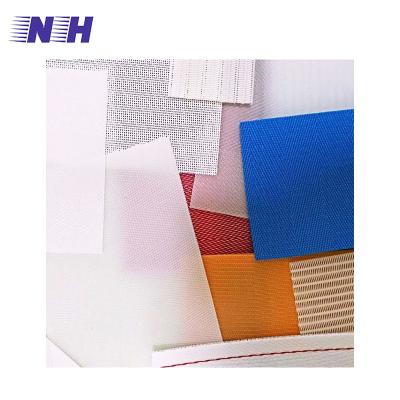 China Offset Stable Working Forming Screen Cloth Triple Layer Polyester Forming Mesh Belt For Paper Mill Guides Machine for sale