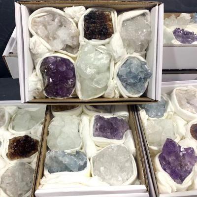 China Natural Crystal Therapy High Quality Stone Group Europe Amethyst Quartz Cluster Gift Set for sale