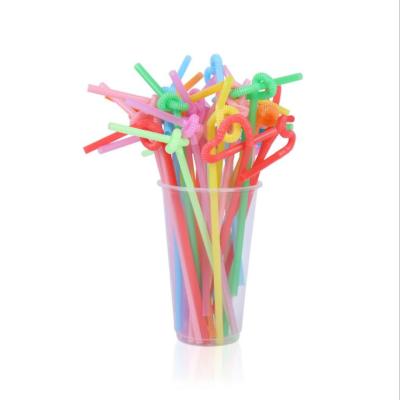 China Art Decor Manufacture Wholesale Color Art Disposable Plastic Straws Folding Modeling Straws Creative Drinking Straws for sale