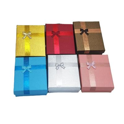 China Wholesale Materials 2021 Small Grain Luxury Paper Necklace Recycled Lenny Jewelry Gift Box With Sponge for sale