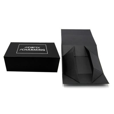 China Recyclable Custom Eco Friendly Foldable Corrugated Magnetic Folding Black Paper Shipping Box for sale