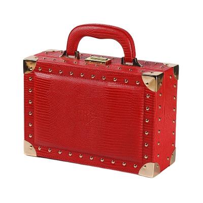 China Latest Design New Arrival Jewelry Packaging Display Luxury Miniature Jewelry Storage Suitcase for sale