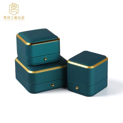 China Factory direct sale Plastic+PU leather+inside Microfiber round corner Phnom Penh PU jewelry box jewelry packing box for sale