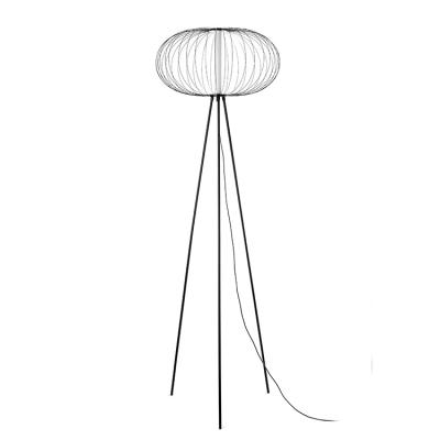 China Modern Chinese Supplier Matt Black Metal Body With Brass Foot Simple And Modern Creativity Black Floor Lamp for sale