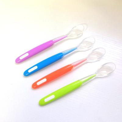 China BPA Free Baby Silicone Spoon Self Feeding BPA Free Soft Non-Toxic Bendable Baby Food Feeder for sale