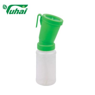 China Farms Medicated Non Return Dip Cup Teat Dip For Cows , 92g Green 300ml Foaming Teat Dippers for sale