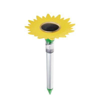 China Sun Flower Type ultrasonic rodent repeller Solar Power Pest Electronic Repeller for sale