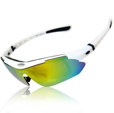 China Cycling Eyewear Polarized Sports Glass Sunglasses Multi Color Optional Cycling Eyewear for sale