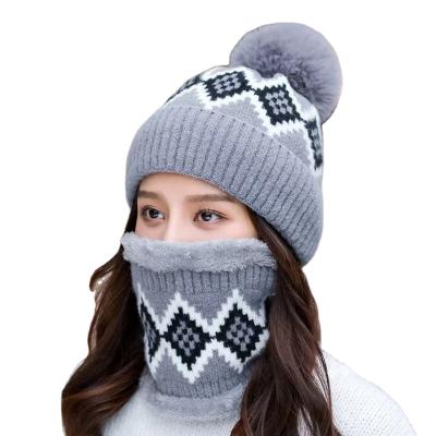 China Short Warm 205g Mink Hat Bib 2pcs Windproof Plush Knit Hat for sale