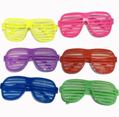 China Fashional Wholesale Cheap Fashion Window Shade Attractive Party Glasses for sale