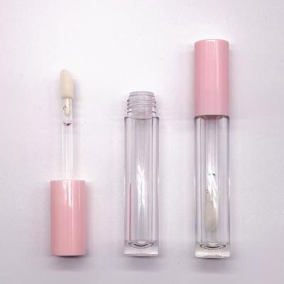 China Plastic Practical and Stylish Refillable Lip Gloss Tubes for Convenient On the Go Use for sale