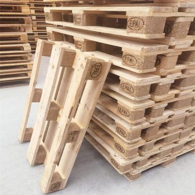 China Schwere Holzpaletten für den Versand Wirtschaftliche 4-Wege Holzpaletten Dauerlager zu verkaufen