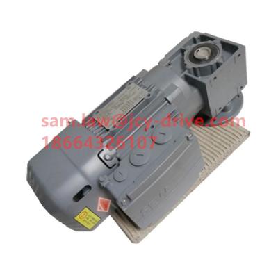 China IP55 Rated Flange Mount AC Gear Motor with 174.4 1 Gear Ratio for sale