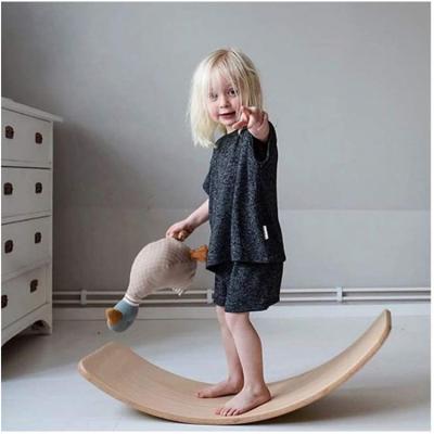 China Complete Fitness Exercise Toy Early Childhood Education Montessori Wooden Toys Balance Board Yoga Board Curve Dish for sale