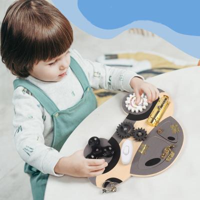 China Early Education Toddler Toys Early Educational Wooden Wooden Busy Board Toys Kids Montessori Busy Board for sale