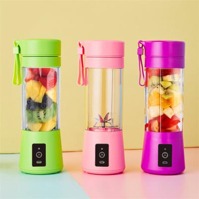 China 2023 New Car 6 Blade Blender Freshly Squeezed Blender Usb Rechargeable Mini Juicer Portable Blender for sale