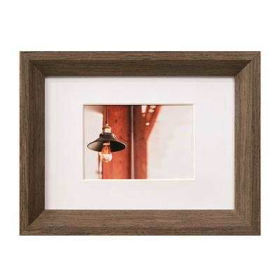 China Fashionable Solid Wood Photo Frame 5 6 7 8 10 Inch Custom Photo Frame Wholesale DesktopDecoration Picture Frame for sale