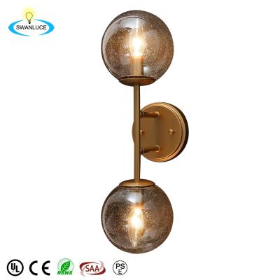 China 2 Gold Bathroom Light Fixtures Modern Light Modern Vanity Light Wall Sconce With Top Seeded Glass Globe for sale