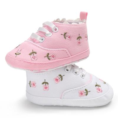 China Flat Baby Shoes Toddler Floral Embroidery Newborn Shoes Infant Soft Spring Cotton Fabric Sole Shoes for sale