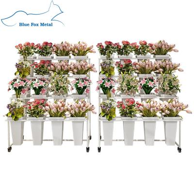 China Hot Sale Metal Iron Flower Bucket Display Rack Florist Display Stand Wholesale Planter Commercial Flower Display for sale