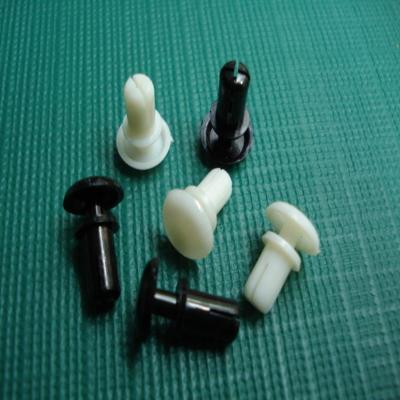 China PCB Round Head Plastic Push Snap Rivet Straight (R2642 R3035 R3045 R4130 R5055 etc.) for sale