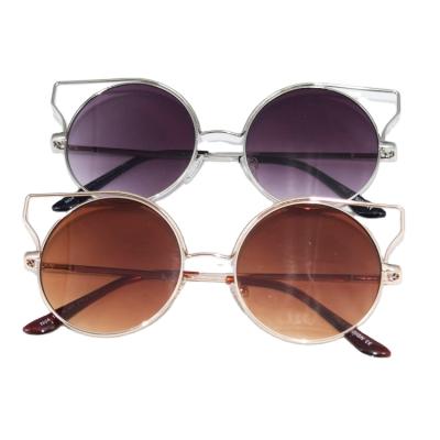 China Round Frame Cat Eye Women Small Sunglasses Trendy Design Sunglasses 2022 New Retro Fashion Sunglasses for sale