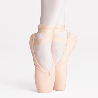 China Girls Ballerina Flat Pointe Ballet Shoes Women Satin Canvas Ballet Shoes For Dancing for sale