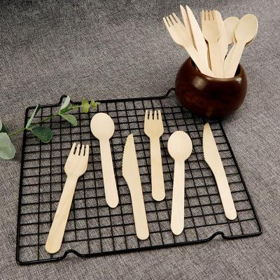 China Food Grade and Eco-Friendly Disposable Wooden Tableware with Straight Style Wooden Spoon for sale