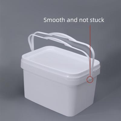 China US Heavy Duty 10 Litre 20L Straight White Square Plastic Bucket with Lid Handles for sale