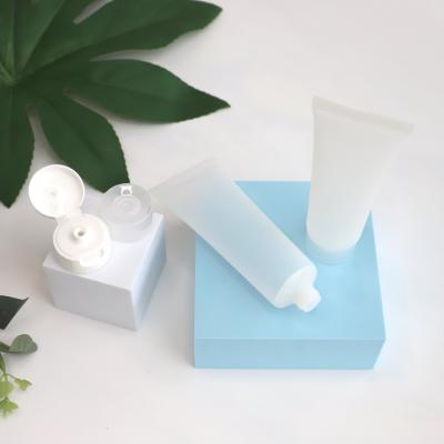 Cina Eco-friendly vuota di plastica soffice spremere Crema per gli occhi 30ml 50ml pompa senza aria tubo per la cura della pelle in vendita