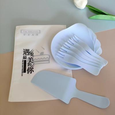 China Return refunds Disposable Plate Cake Cutlery Set Plastic Knife Fork for Special Occasions for sale