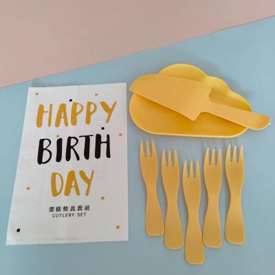 China 30-Day Return Disposable Plastic Knife Fork Plate Suit Cake Cutlery Suit for Birthday Cake for sale