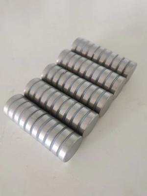 China Grad 25mm x 2mm silberne der Farbkreisneodym-Magnet-kleiner Disketten-N52 zu verkaufen