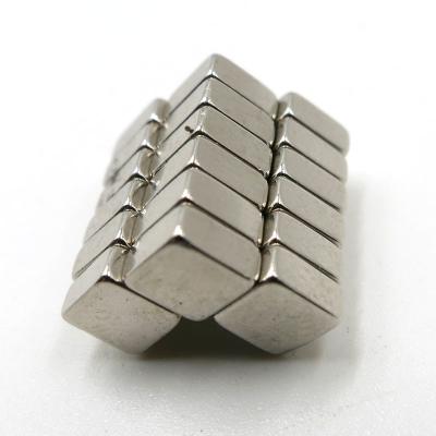 China Strong Rare Earth Neodymium Permanent Magnets Block N52 50mm x 50mm x 25mm for sale