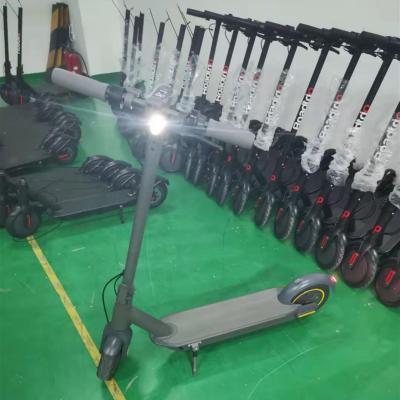 China Wholesale 10 inch unisex scooter g30 max electric motor 350w 365 max foldable electric scooters for adult for sale