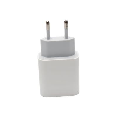 China 2021 Wholesale New Arrival Cell Phone Mobile Phone Charger for iphone 12 palladium 20w USB-C Fast Charger for sale