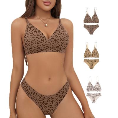 China Anti-Bacterial RUIYI  Leopard Printed Strapless Underwear Set Adjustable Shoulder Straps Bra Set For Women Bra And Panties Sets Push-Up for sale