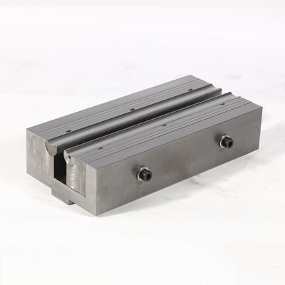 China 42CrMo Material Press Brake Punch Tooling Lower Press Brake Bottom Die for sale