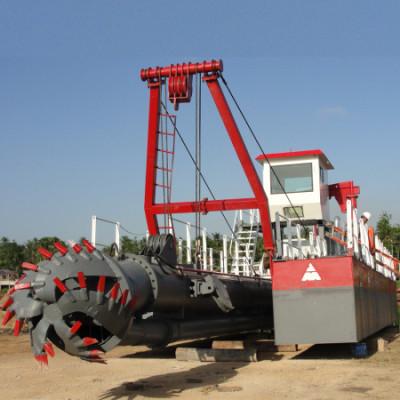 China Lake Cleaning Machine Small Dredger Cutter Suction Type 30kW 100M3/H Dredging Capacity for sale