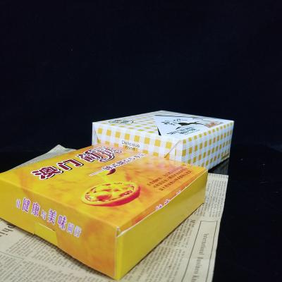 China Recyclable Customized Printing Food Packaging Donuts Take Out Paper Box With Logo for sale