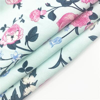 China CUSTOM digital butterfly printed per yard 97 cotton 3 spandex twill fabric for women's dress en venta