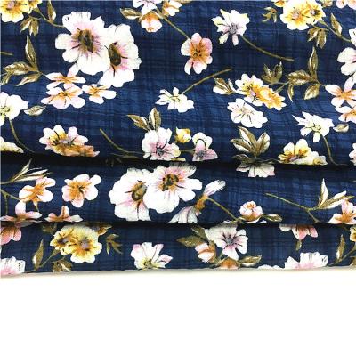 中国 Hahoo Custom digital 65%cotton 35%rayon printed cotton rayon fabric for tops 販売のため