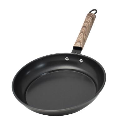 China 20cm Minimalist Iron Hot Saling Light Non-Stick Black Frying Pan With Wooden Handle for sale