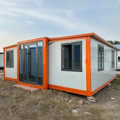 China 40ft Movable Expandable House with Steel Frame Living Room Villa Steel Luxury Container House and Good Thermal Insulation for sale