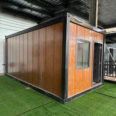 China Breathable Container House Easy Installation Wall Panels Boards Security Door Residential Container Prefabricated House for sale