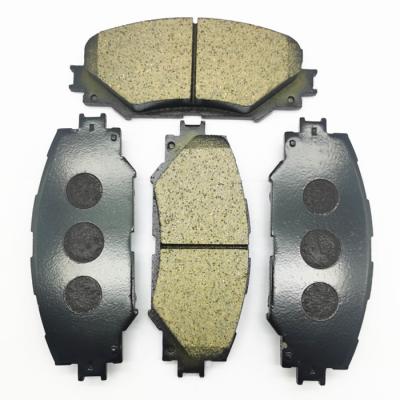 China Wholesale SEMI-METALLIC CERAMIC 04465-26420 / D2251 Auto Ceramic Brake Pads For Toyota Front Hiace Auto Parts for sale